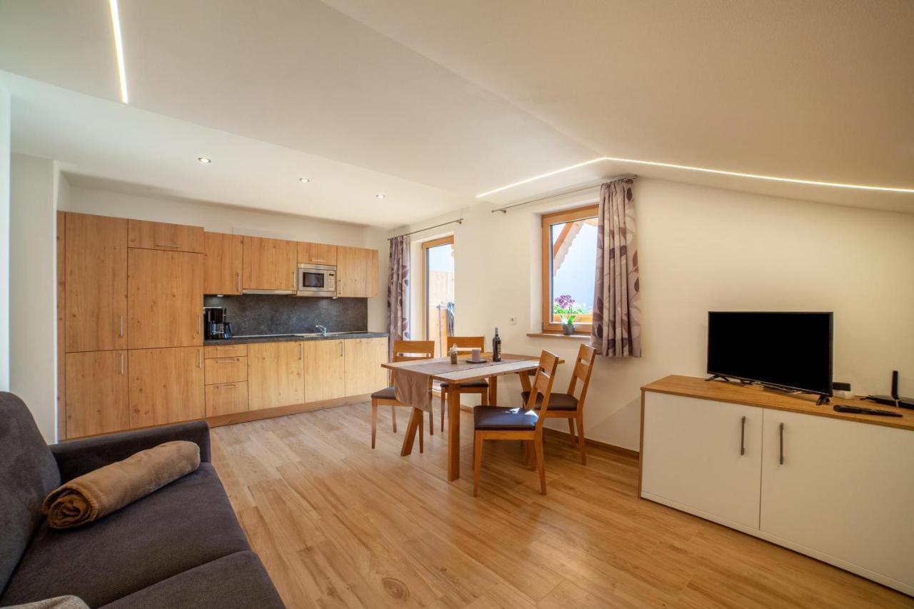 Innergasserhof Ferienwohnung Edelweiss San Martino In Passiria  Bagian luar foto